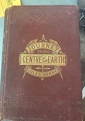 A Journey to the Centre of the Earth [Hardcover] Verne, Jules